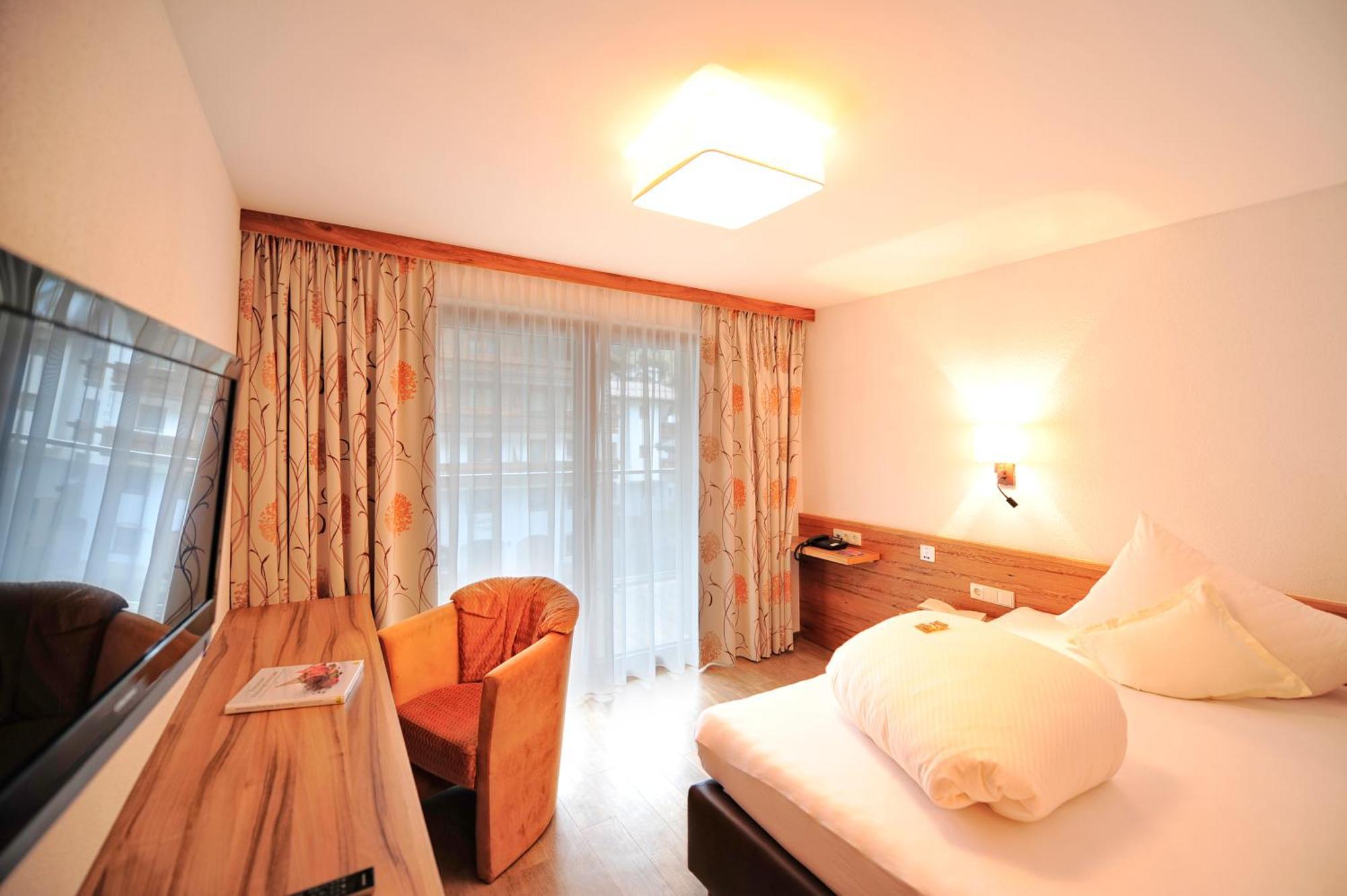 Hotel Arnika Ишгъл Екстериор снимка